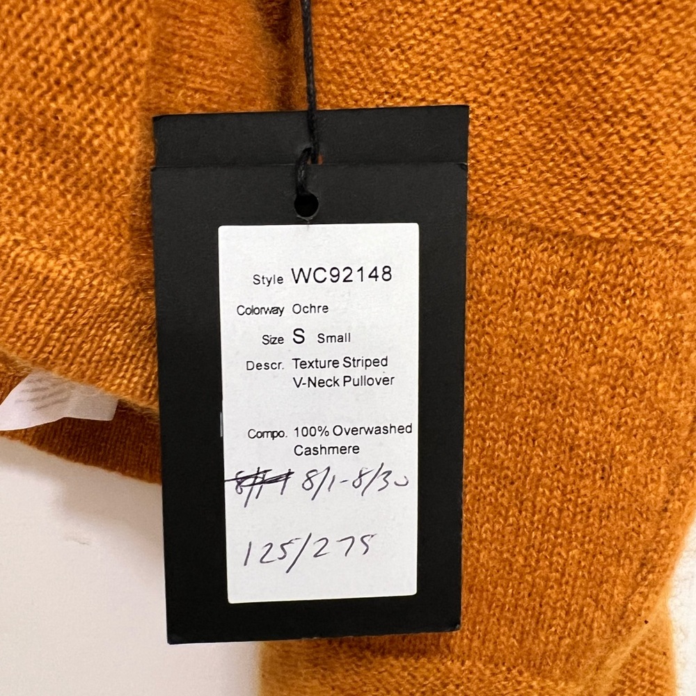 NWT NAADAM Oversized Cashmere Vneck Sweater - Sample - Picture 7 of 8